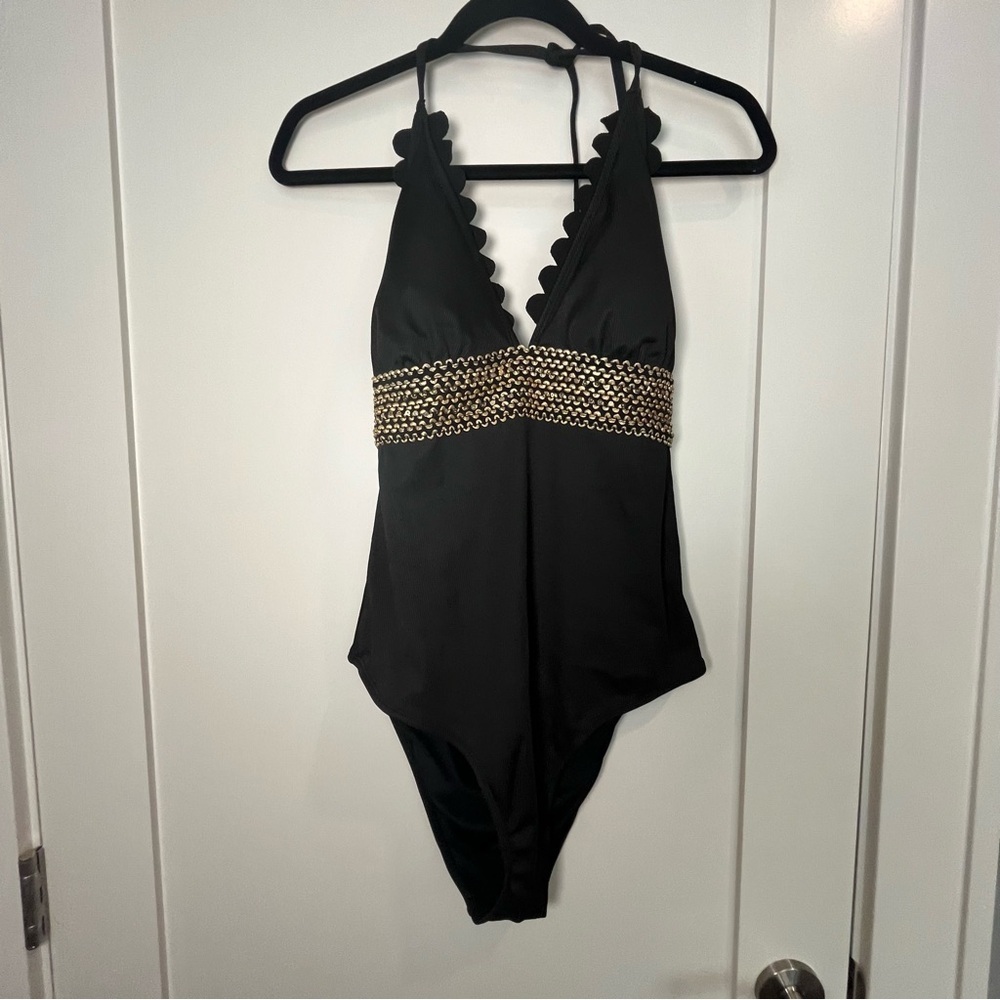 Gold Contrast-Stitching Scalloped Halter One Piece Swimsuit